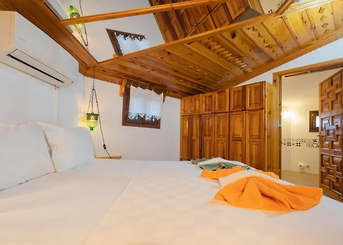 Liya Boutique & * Akyaka (Mugla)