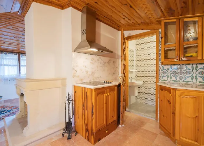 Liya Boutique & Akyaka