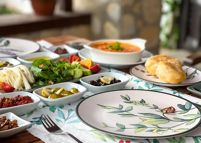 Liya Boutique & * Akyaka