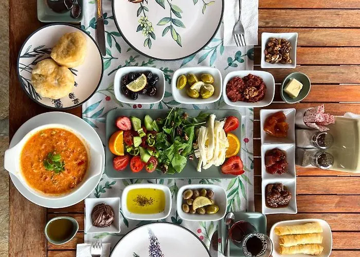 Liya Boutique & * Akyaka