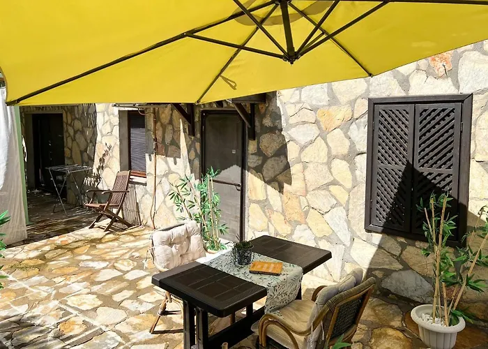 Liya Boutique & Apartment