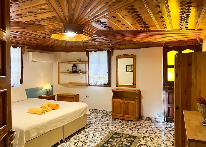 Liya Boutique & Akyaka