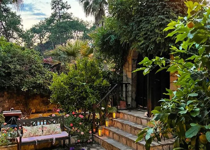 Liya Boutique & Apartman Akyaka